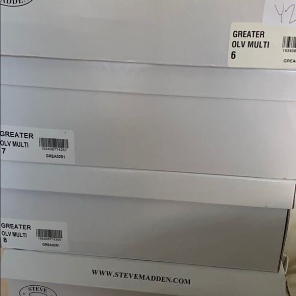 New Rare Steve Madden Greater Olive - Picture 7 of 7